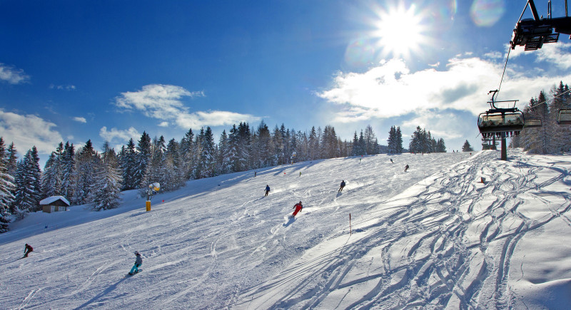 16 Smucisce Cerkno Slovenija. Foto Smucisce in terme Hotel Cerkno